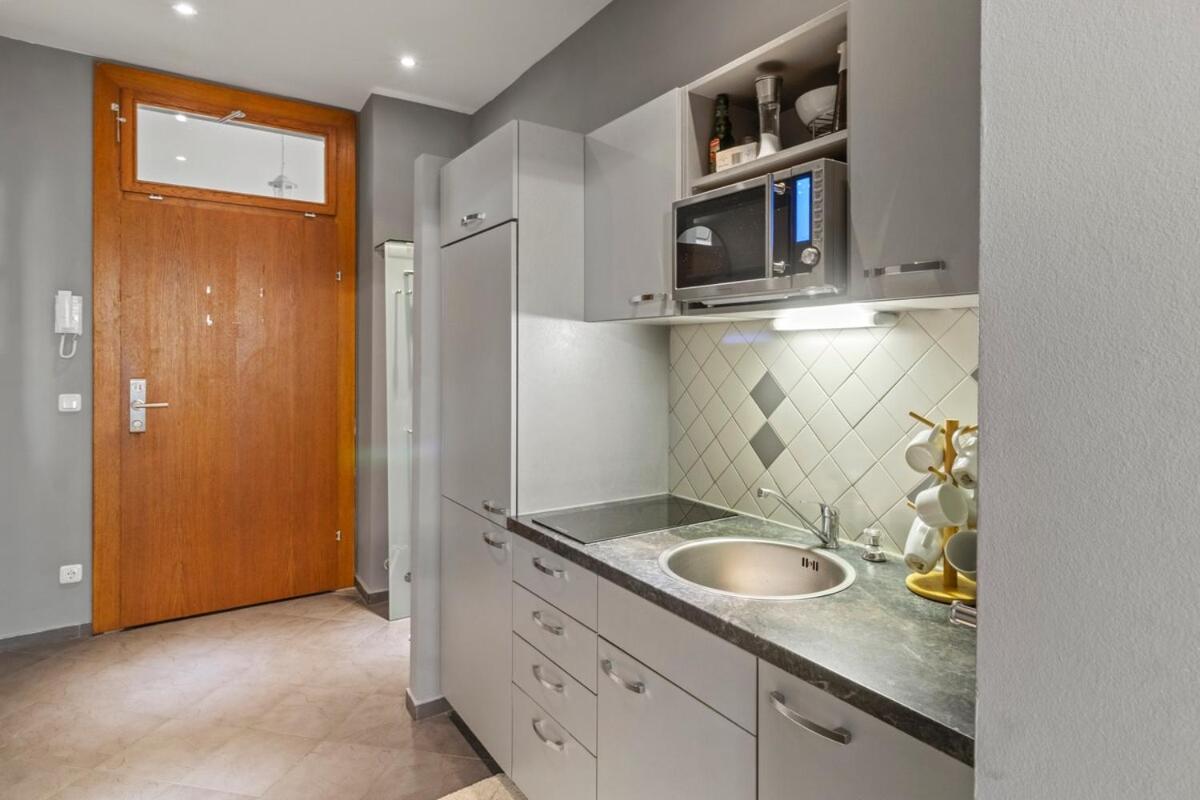 Apartment Neben Augarten I 5 Min To Metro I 10 Min To Wien