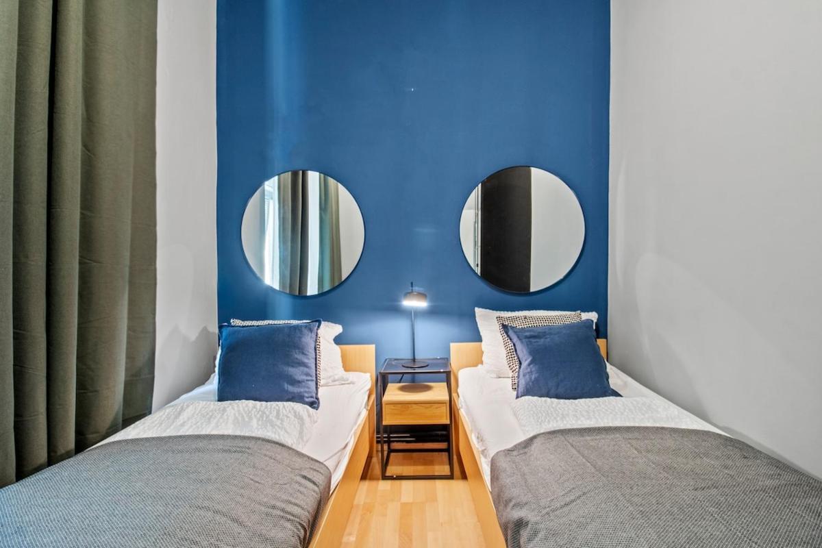 Apartment Neben Augarten I 5 Min To Metro I 10 Min To *